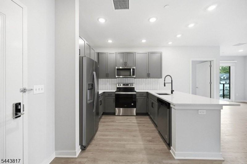 175 Morris St #309 - Photo 4 of 23