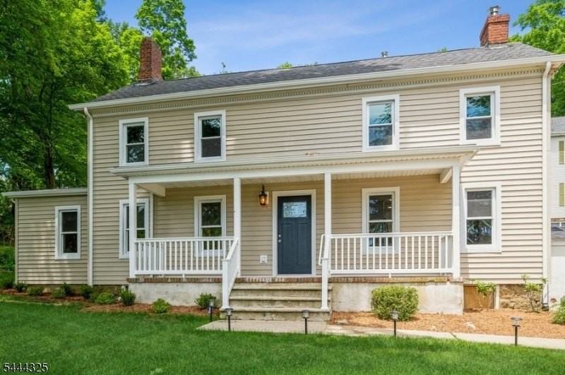 1225 Sussex Tpke - Photo 2 of 33