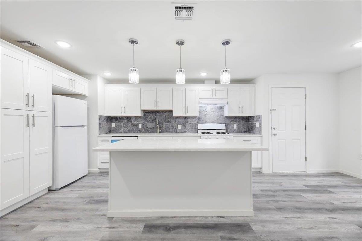 34 Fulton Ave #3 - Photo 2 of 14