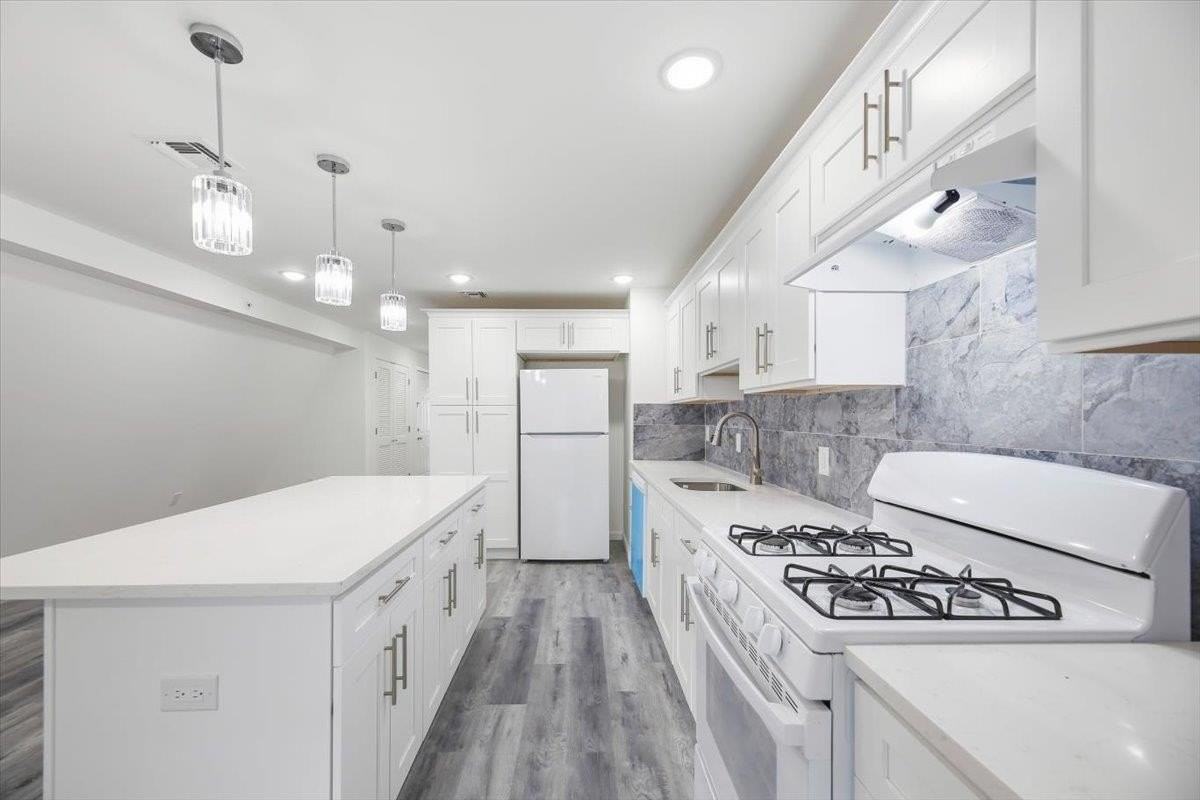 34 Fulton Ave #3 - Photo 3 of 14