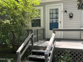 featured image of 310 N Bennett St #3
