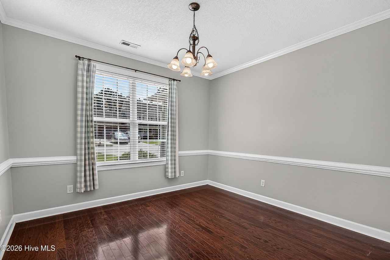 217 Stagecoach Dr - Photo 5 of 36