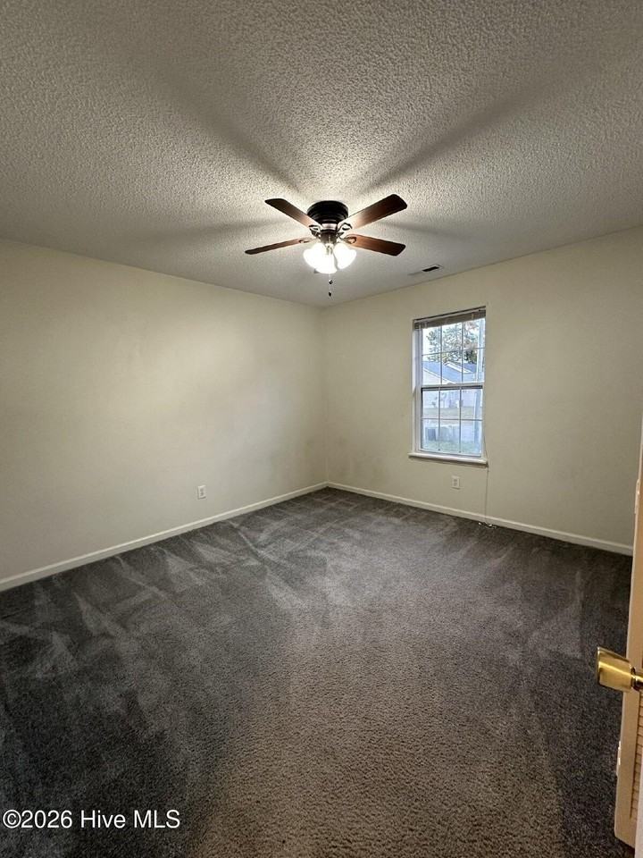 104 Glenside Ct - Photo 6 of 12