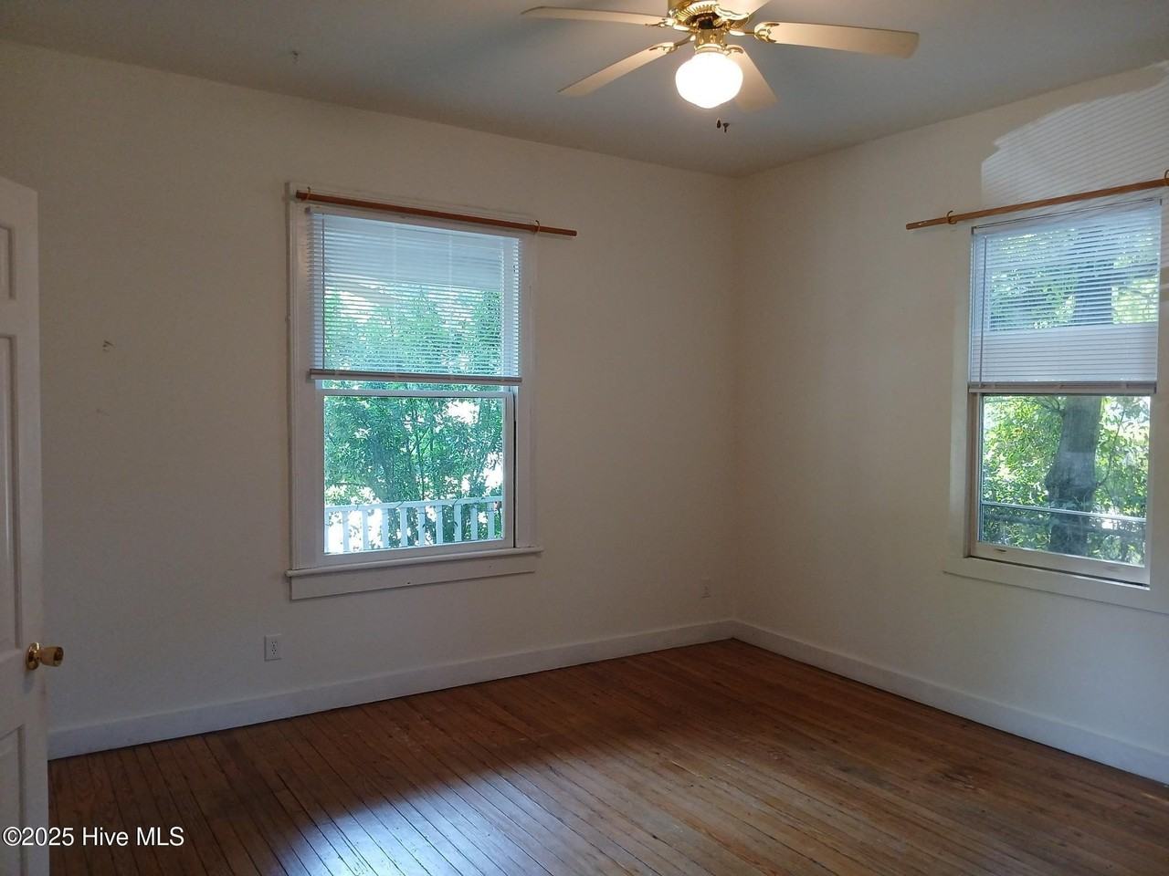 717 N 5th Ave - Photo 6 of 11