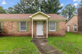 126 Windsor Ct - Photo 1 of 1