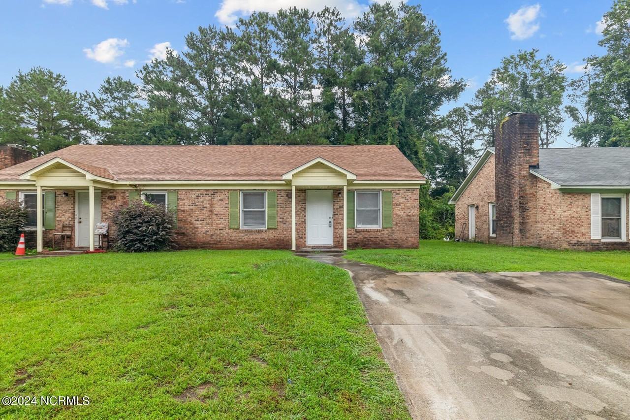 126 Windsor Ct - Photo 2 of 28