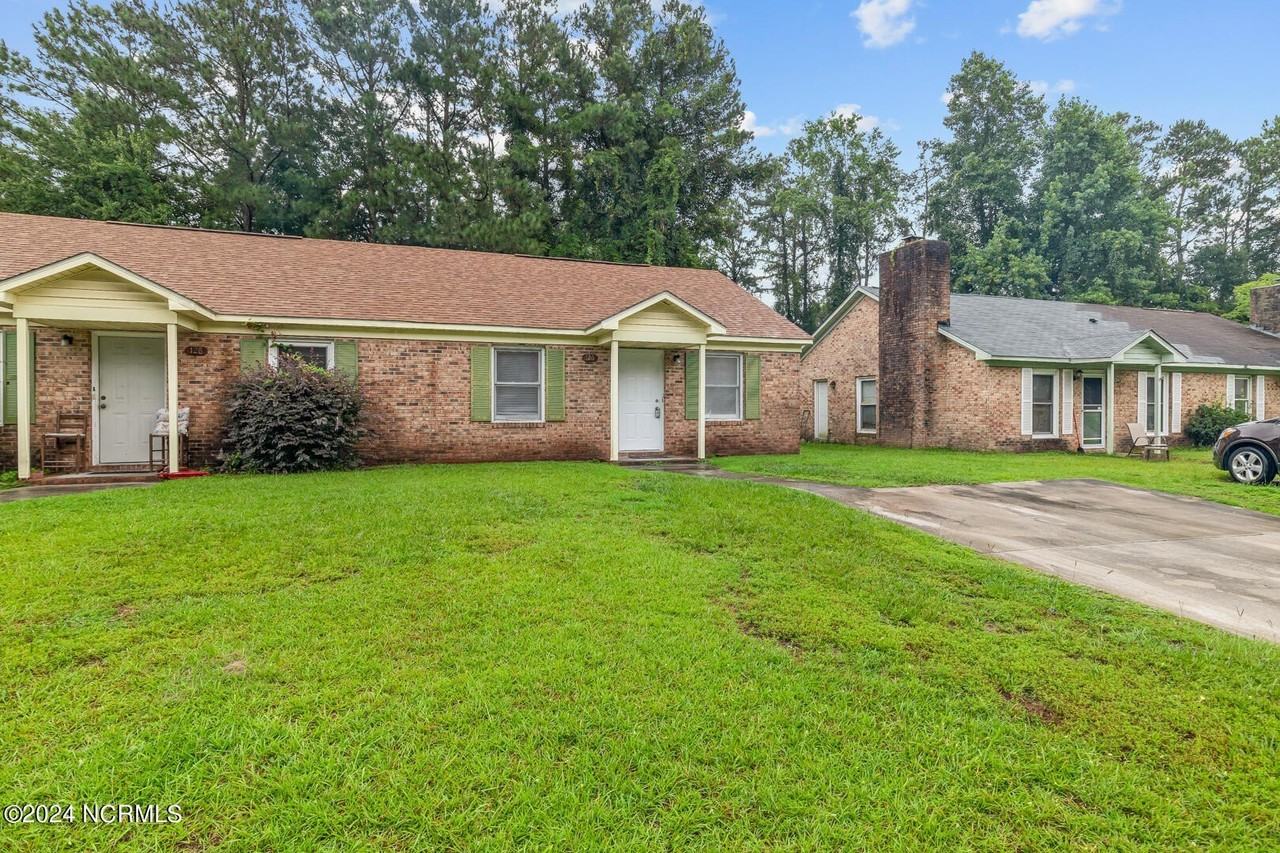126 Windsor Ct - Photo 4 of 28