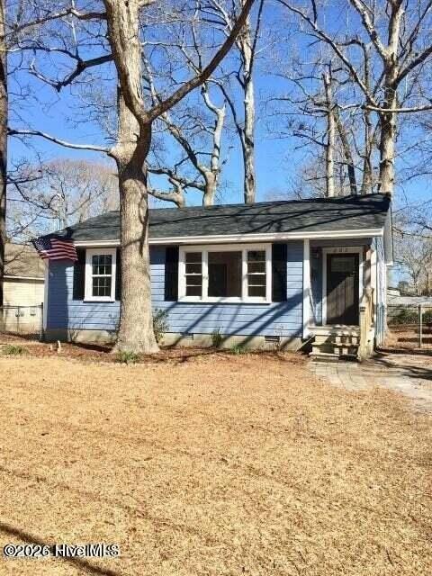 203 Red Oak St - Photo 2 of 8