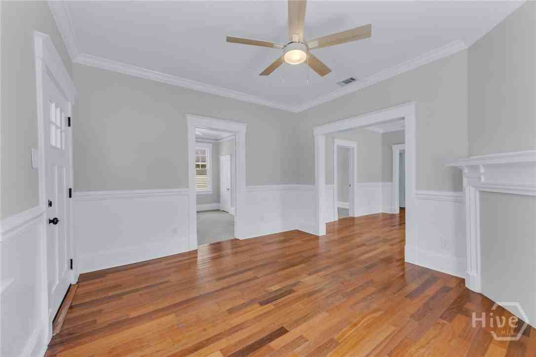 717 Seiler Ave - Photo 7 of 33
