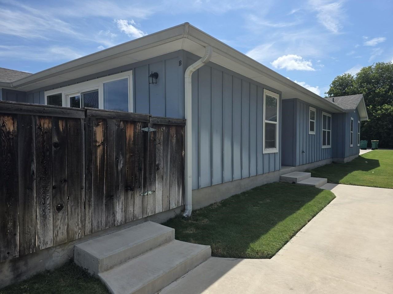 505 Avenue K - Photo 2 of 13
