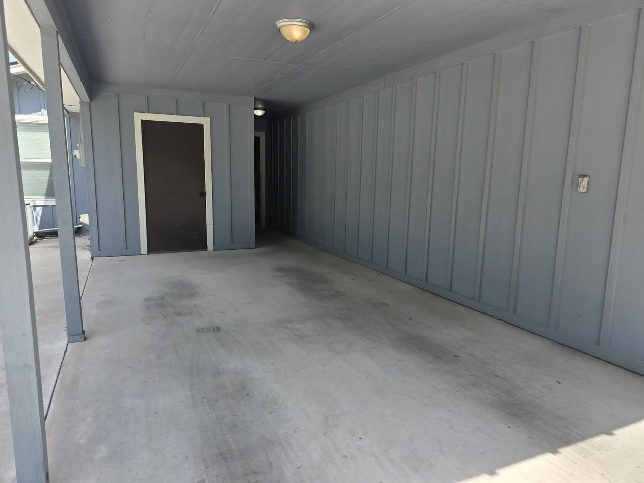 505 Avenue K - Photo 4 of 13