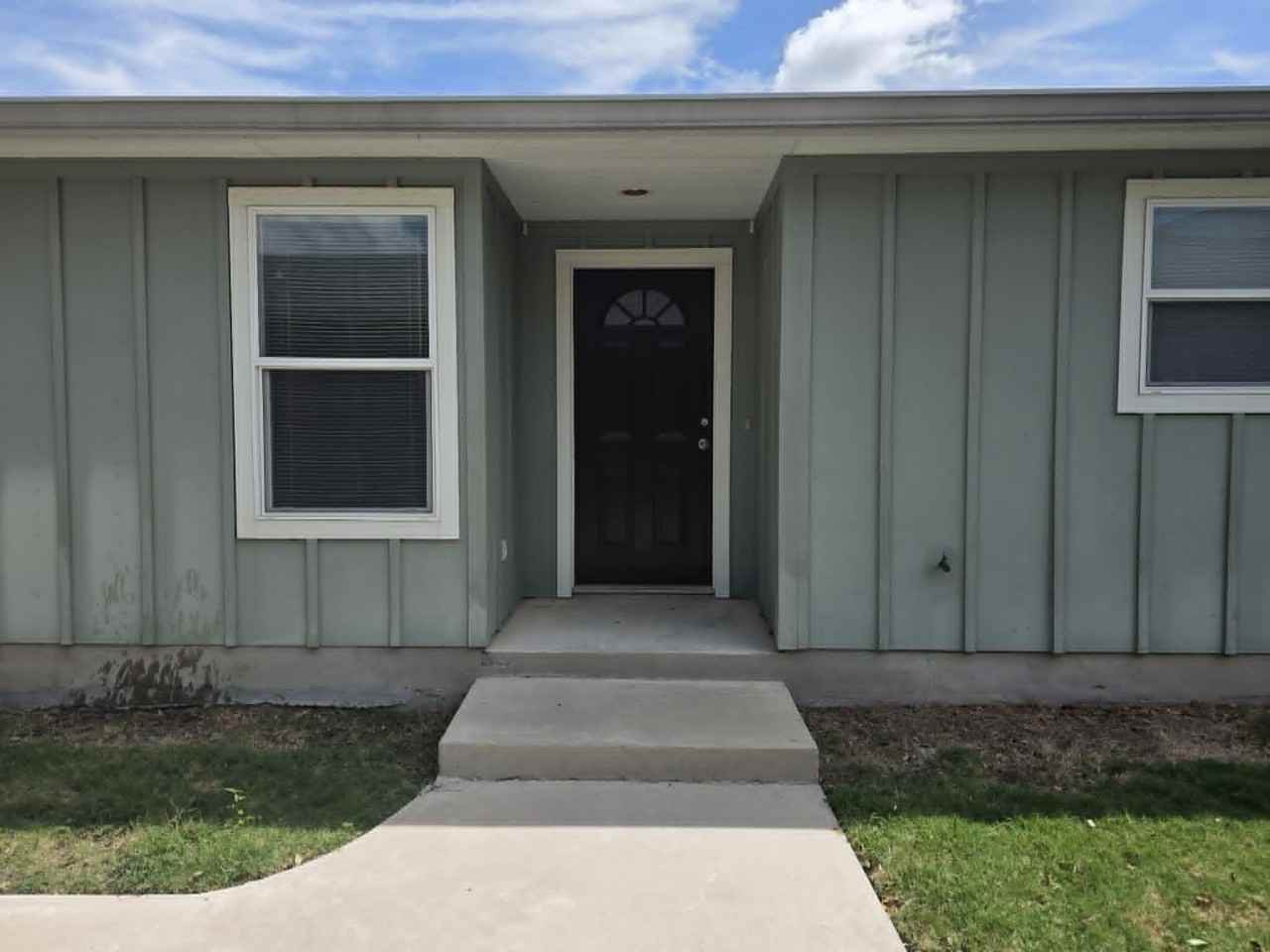 509 Avenue K - Photo 2 of 12