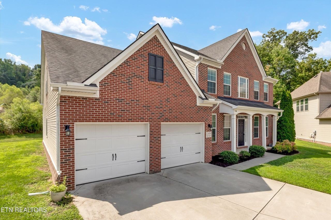 12436 Turkey Crossing Ln - Photo 3 of 44