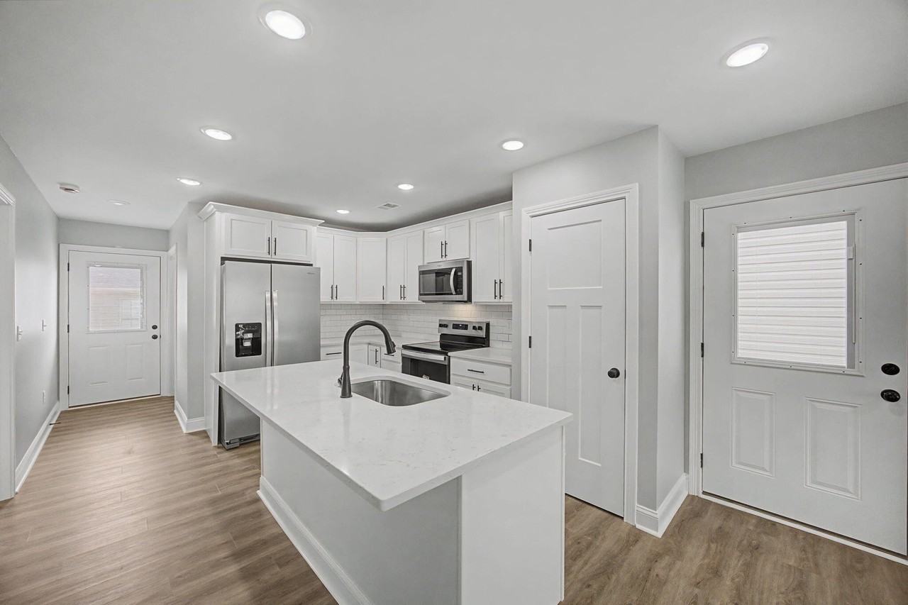 209 Harvest Park Dr - Photo 6 of 20
