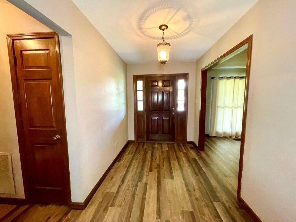 205 Browning Pl - Photo 2 of 23