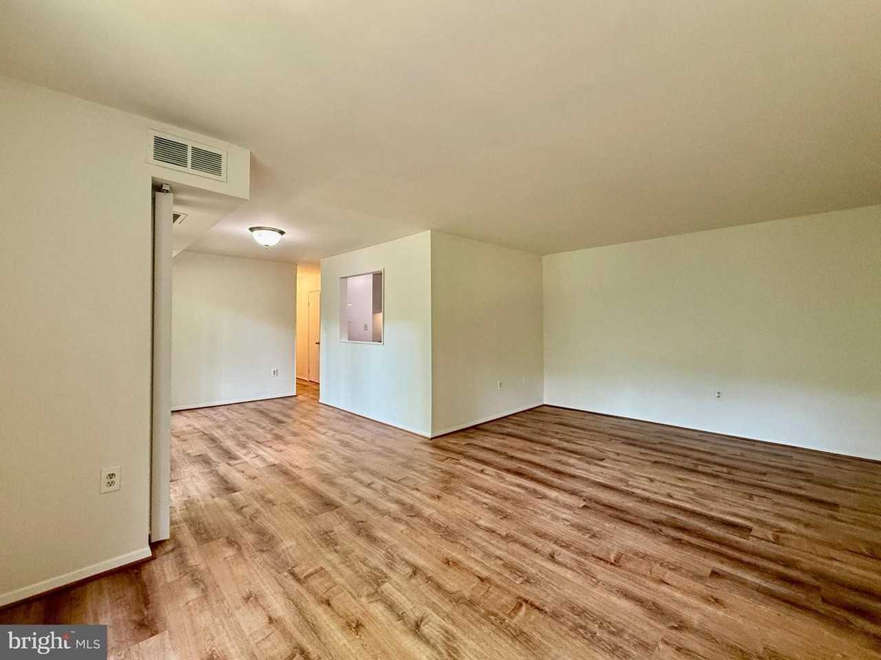 12204 Braxfield Ct - Photo 7 of 28