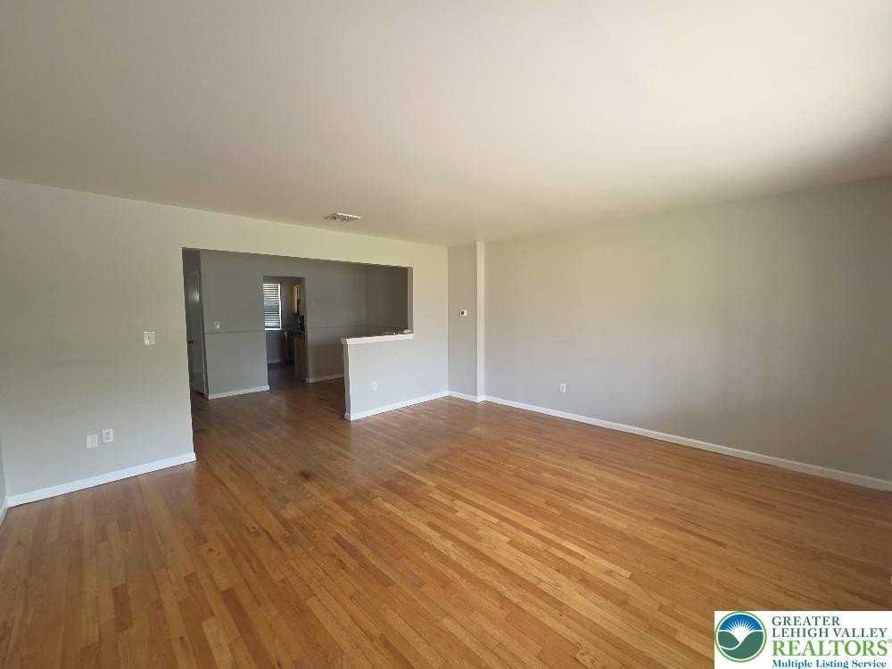 1747 Schoenersville Rd - Photo 3 of 13