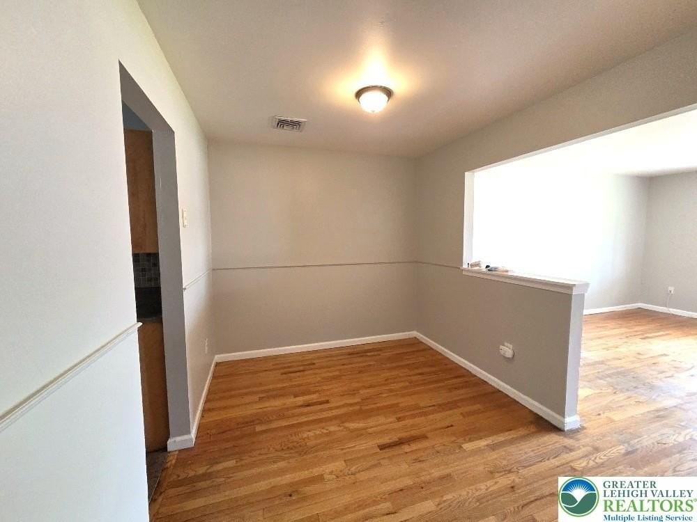 1747 Schoenersville Rd - Photo 4 of 13