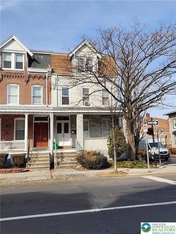 1501 W Turner St #2 - Photo 2 of 37