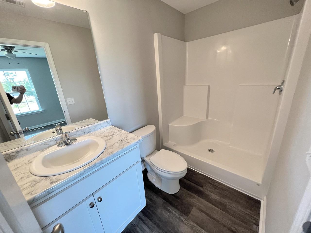 124 Callaway Cres #1 - Photo 6 of 20