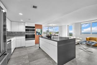 7135 Collins Ave #736 - Photo 1 of 1