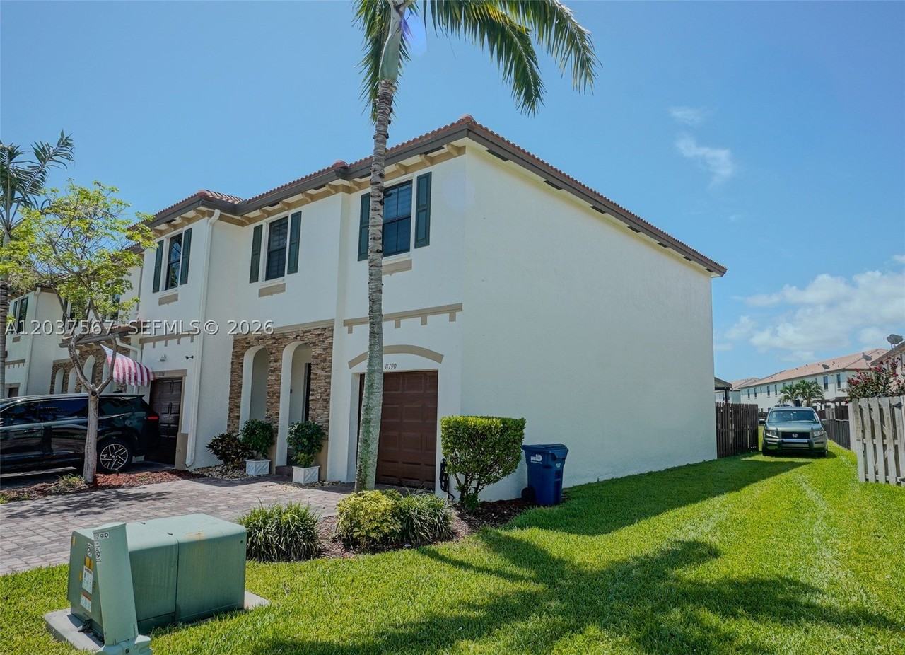 11790 Sw 238th St - Photo 2 of 45
