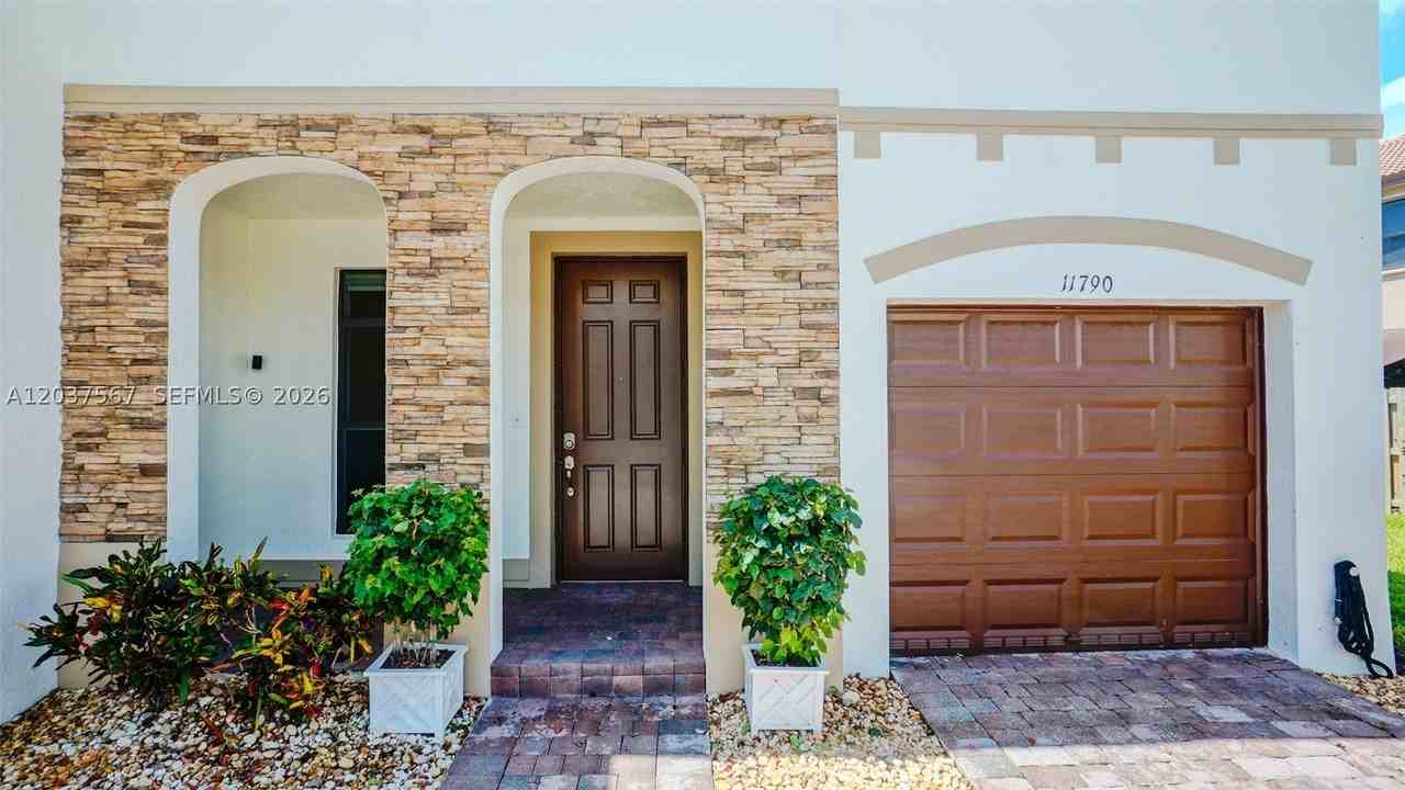 11790 Sw 238th St - Photo 3 of 45