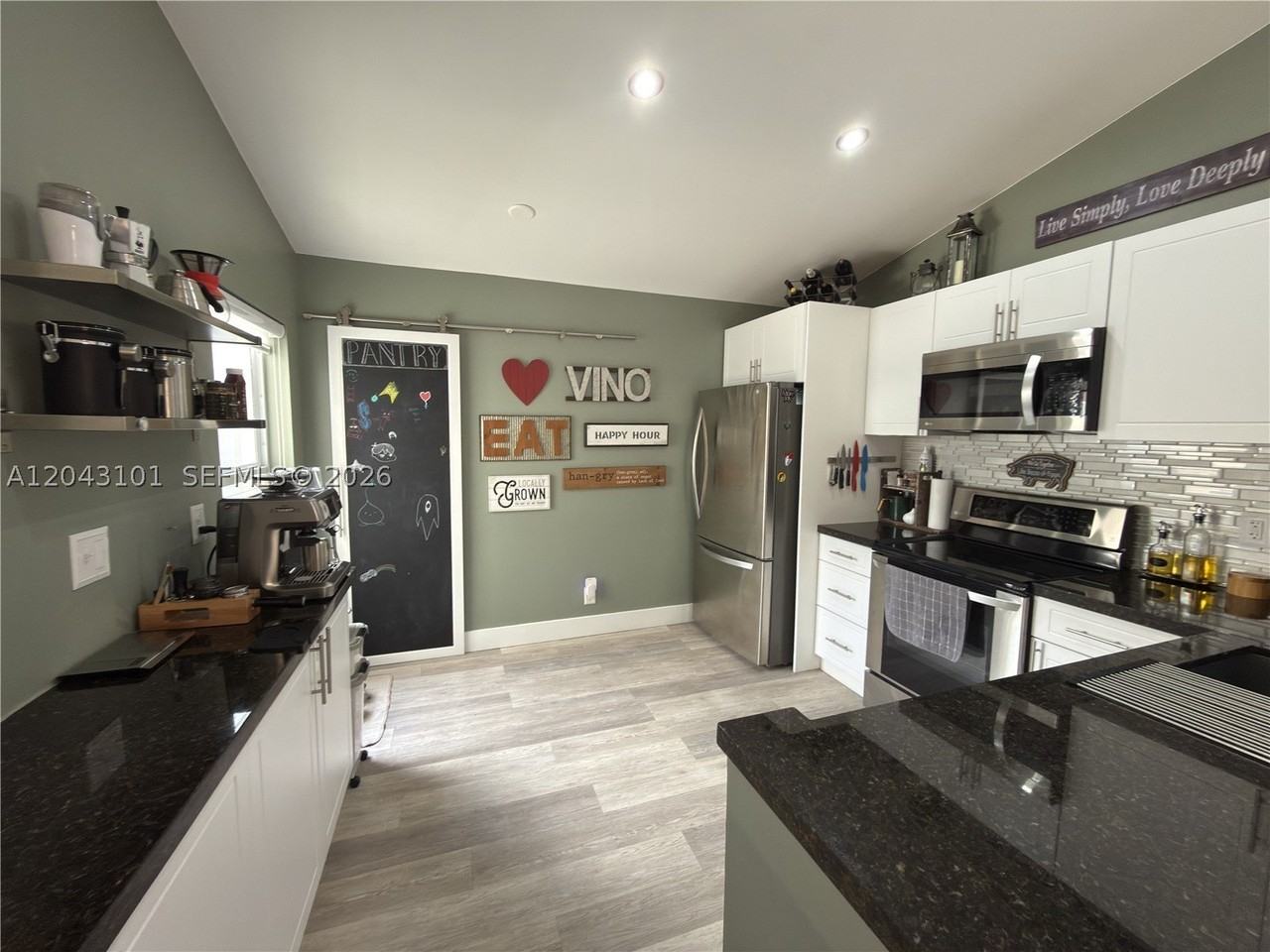 17905 Sw 10th Ct #1 - Photo 5 of 11