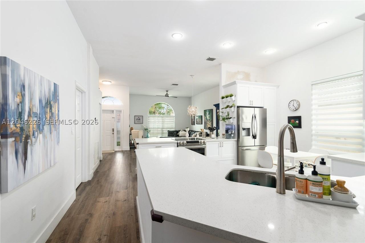 14275 Nw 18th Pl - Photo 6 of 39