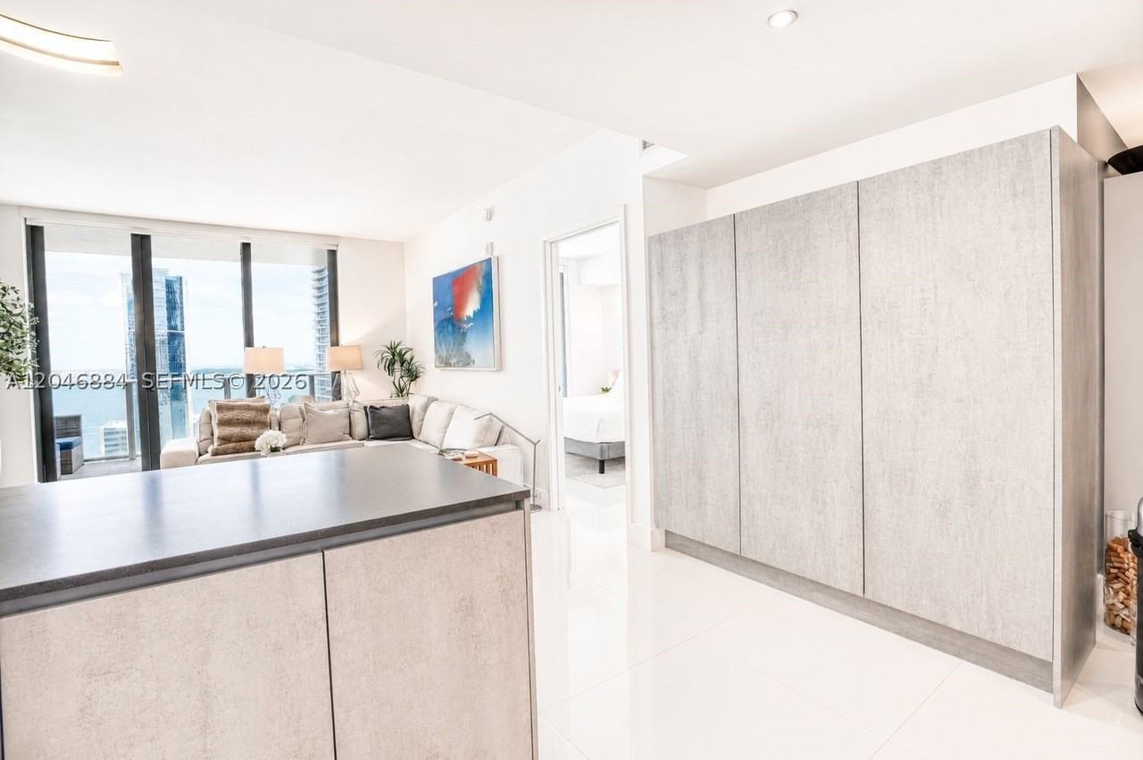 1010 Brickell Ave #2402 - Photo 6 of 27