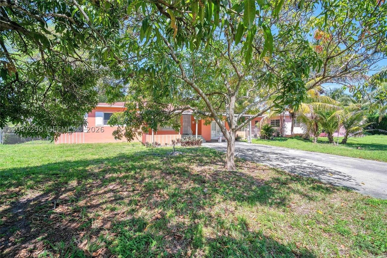 13140 N Miami Ave #1 - Photo 4 of 11