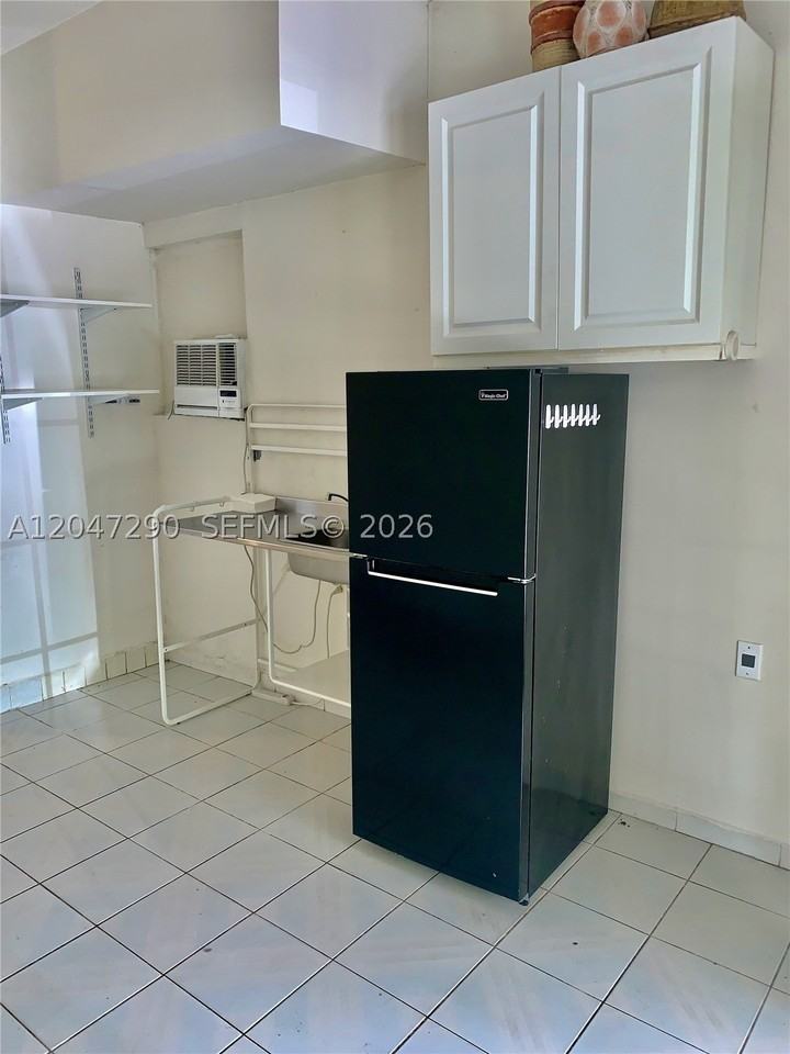 13140 N Miami Ave #1 - Photo 7 of 11