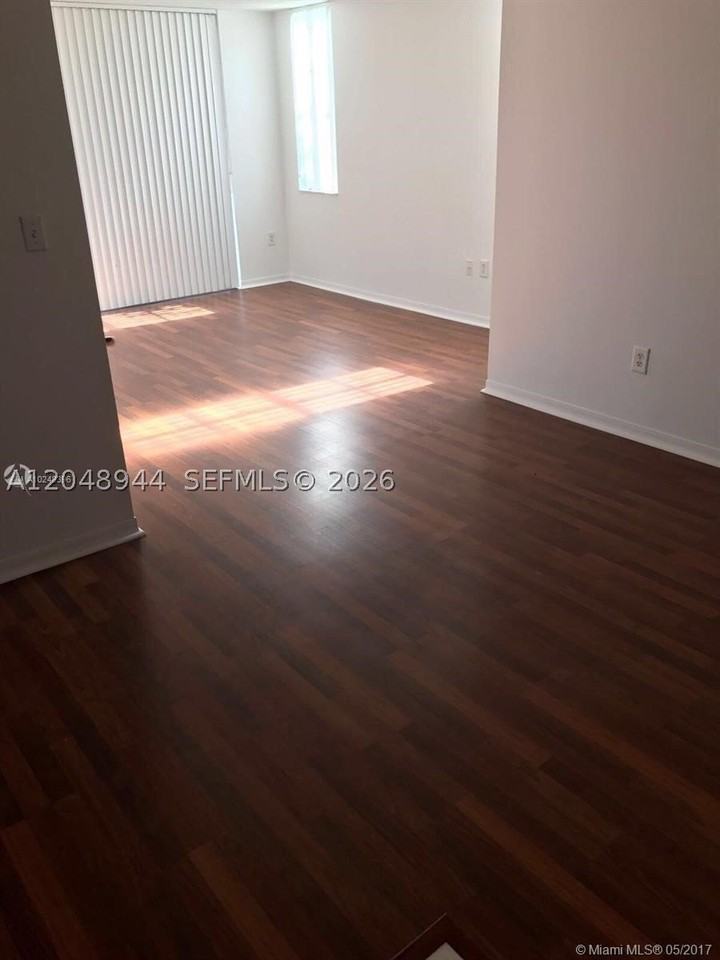 4420 Nw 107th Ave #207 - Photo 4 of 9