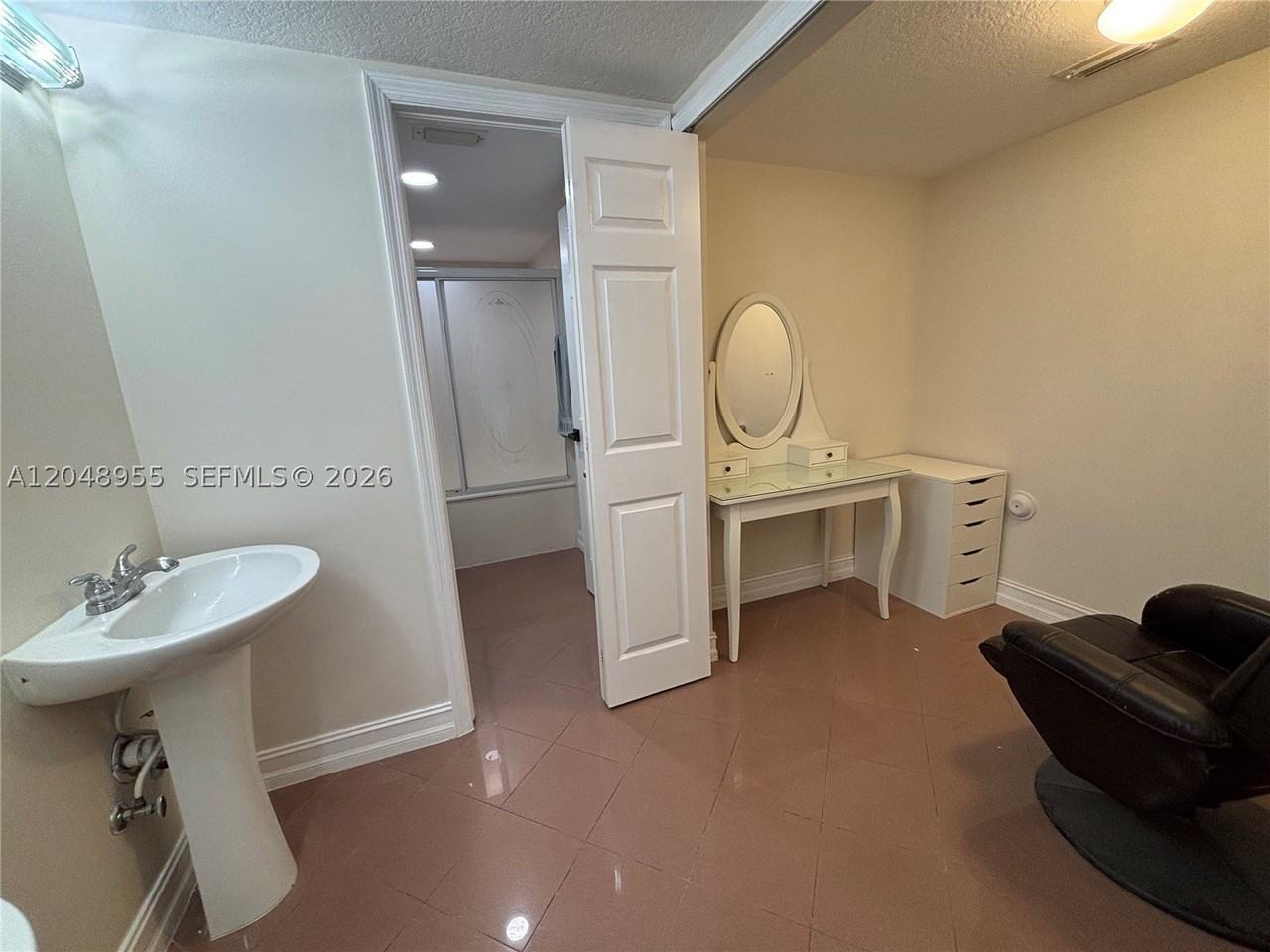 10151 Sw 154th Circle Ct #108-4 - Photo 5 of 9