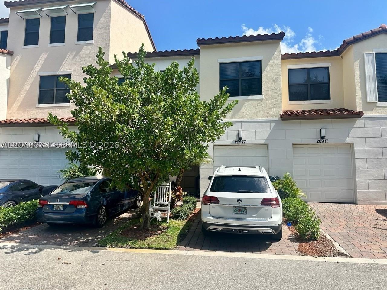 20977 Nw 1st St - Photo 2 of 9