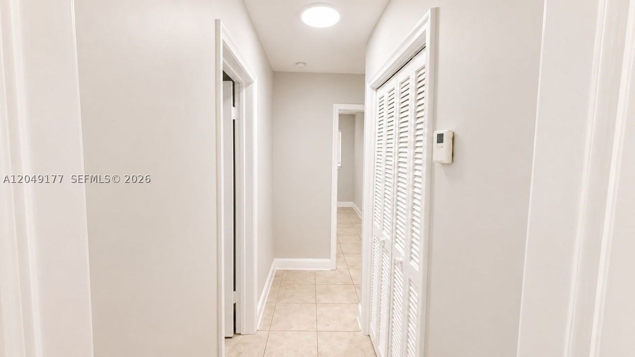 2332 Roosevelt St #32 - Photo 6 of 12