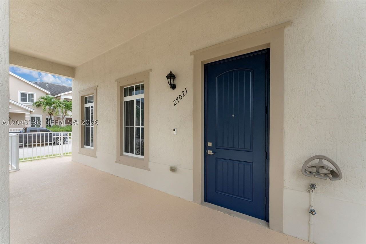 27021 Sw 140th Path #27021 - Photo 3 of 39