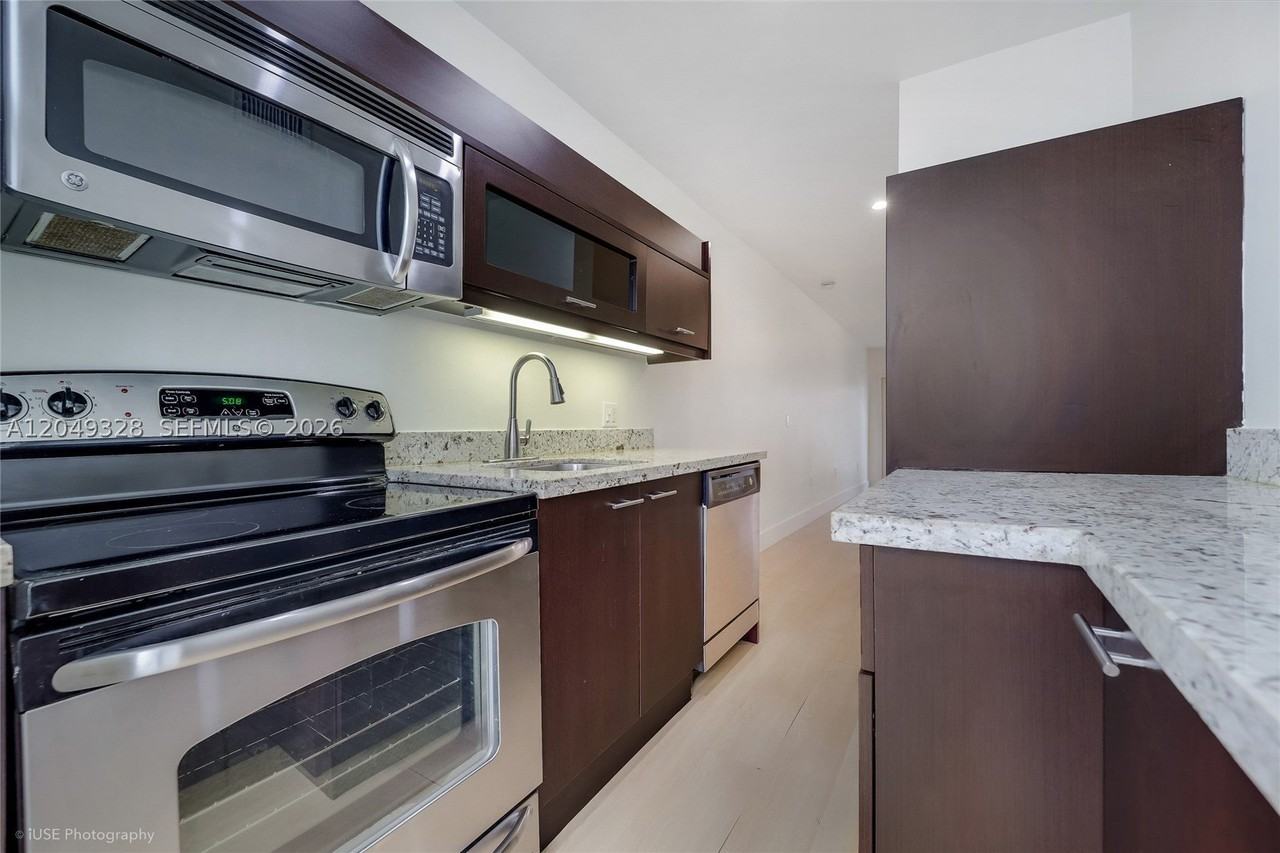 1034 Pennsylvania Ave #104 - Photo 6 of 14