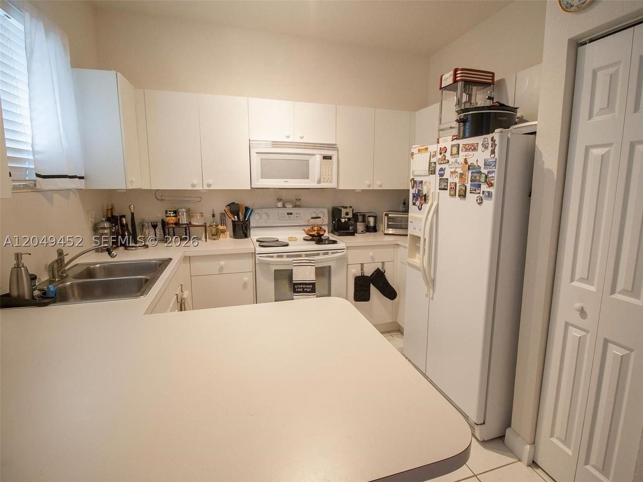 2728 Ne 3rd Ct #206 - Photo 4 of 21