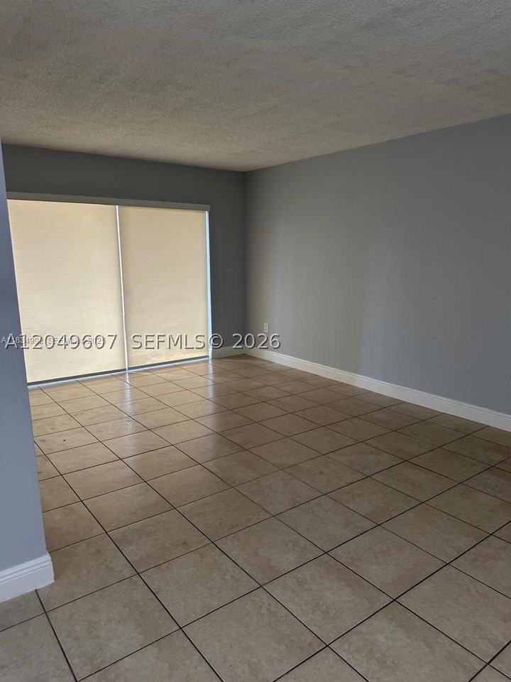 15221 Sw 80th St #310 - Photo 2 of 8
