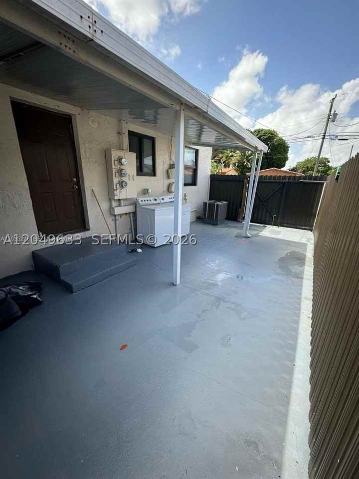 7360 Sw 21st St #7360 - Photo 4 of 11
