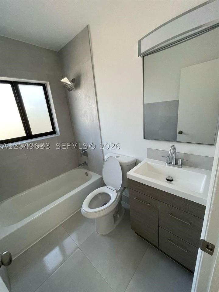 7360 Sw 21st St #7360 - Photo 6 of 11