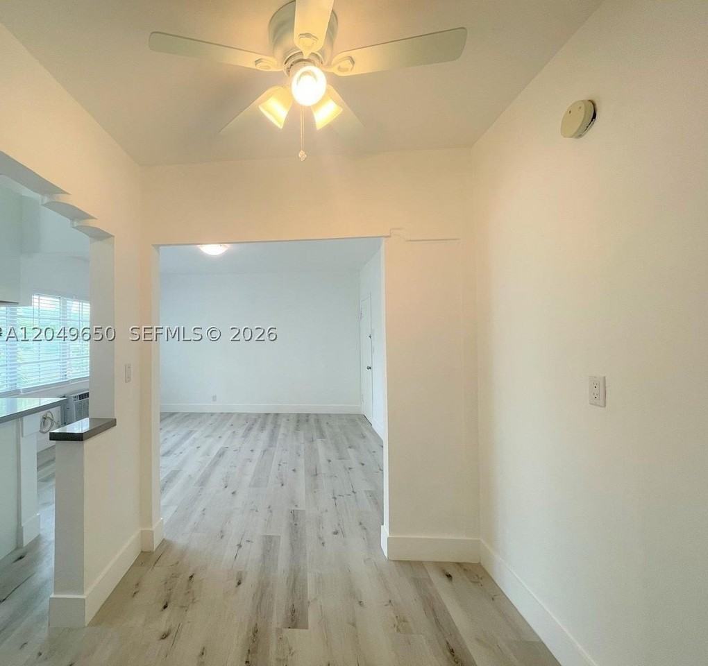 1021 Euclid Ave #9 - Photo 4 of 16