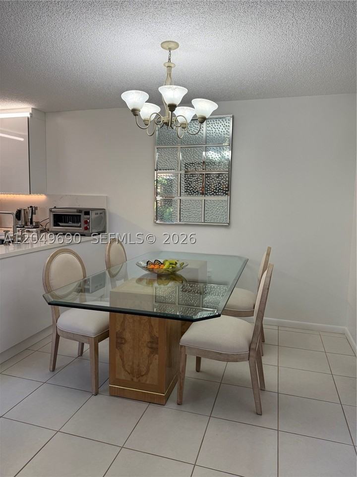 9101 Sw 19th Pl #C - Photo 5 of 25