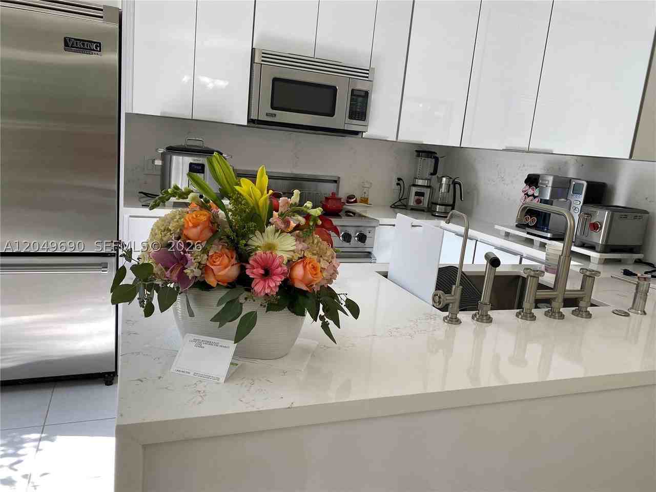 9101 Sw 19th Pl #C - Photo 6 of 25