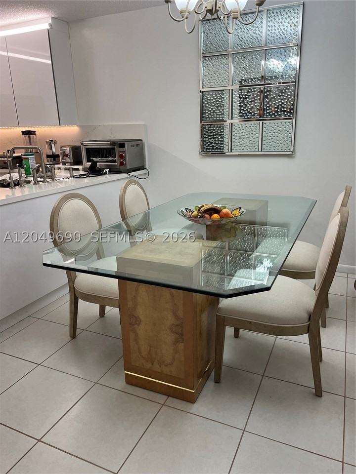 9101 Sw 19th Pl #C - Photo 7 of 25