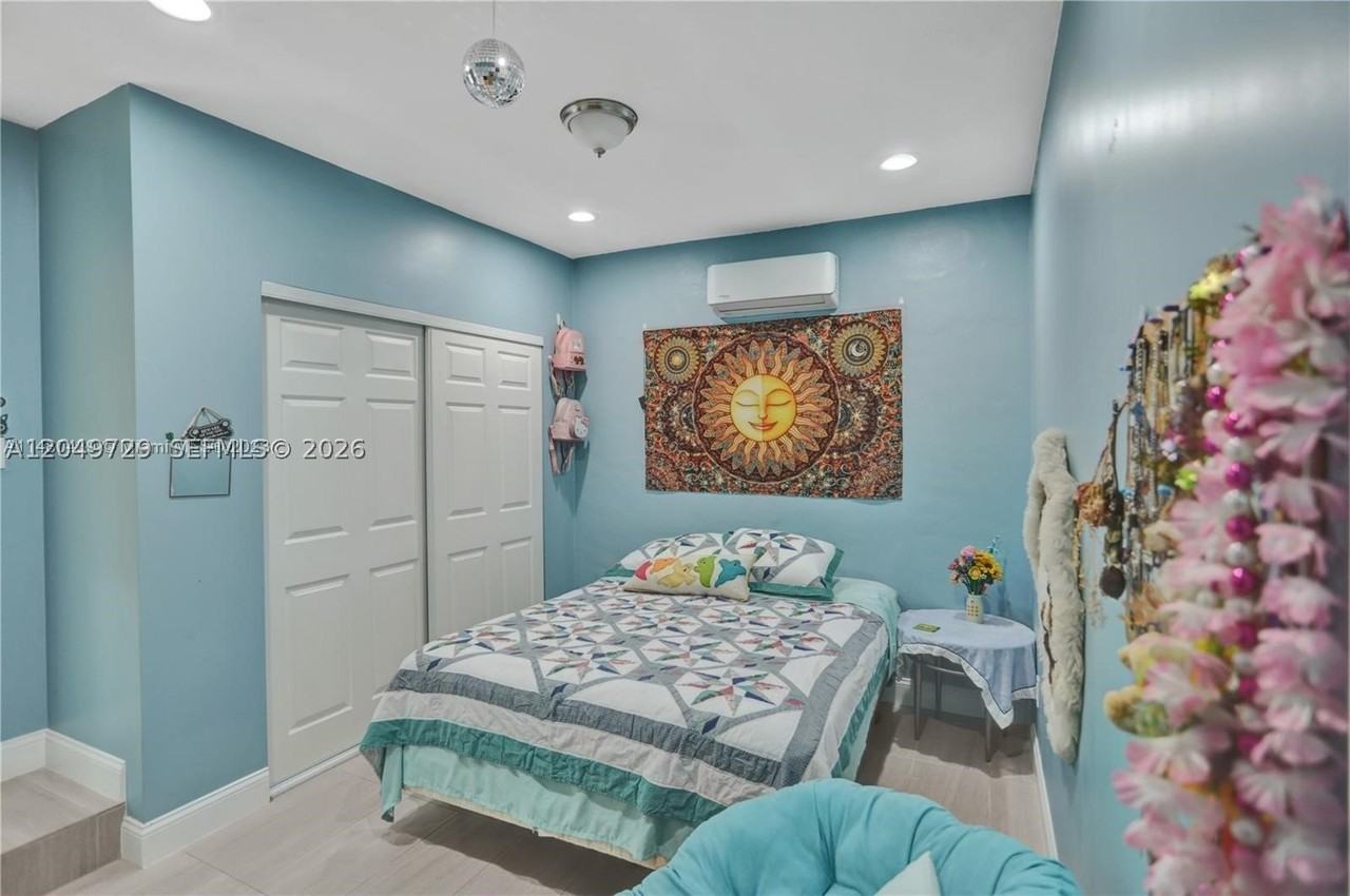 15184 Sw 110th St - Photo 2 of 16