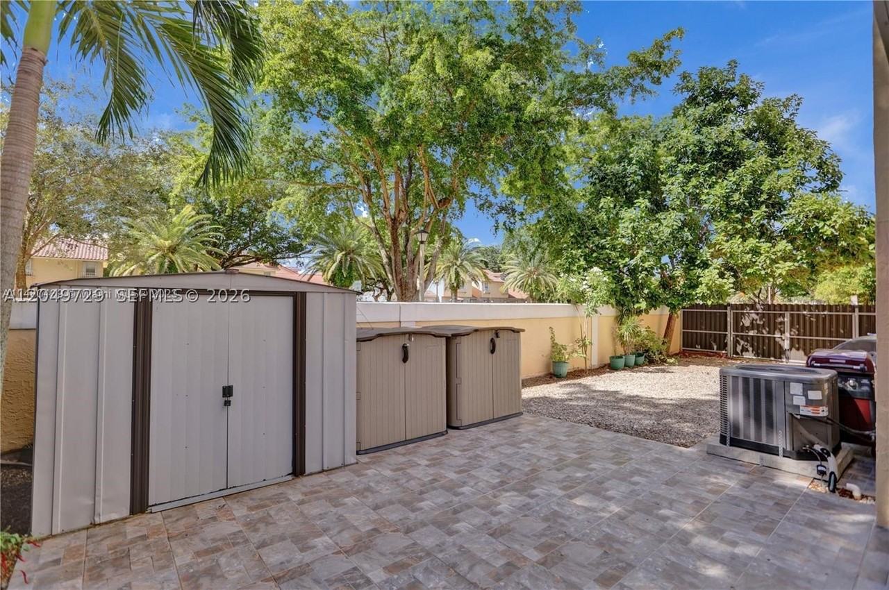 15184 Sw 110th St - Photo 7 of 16