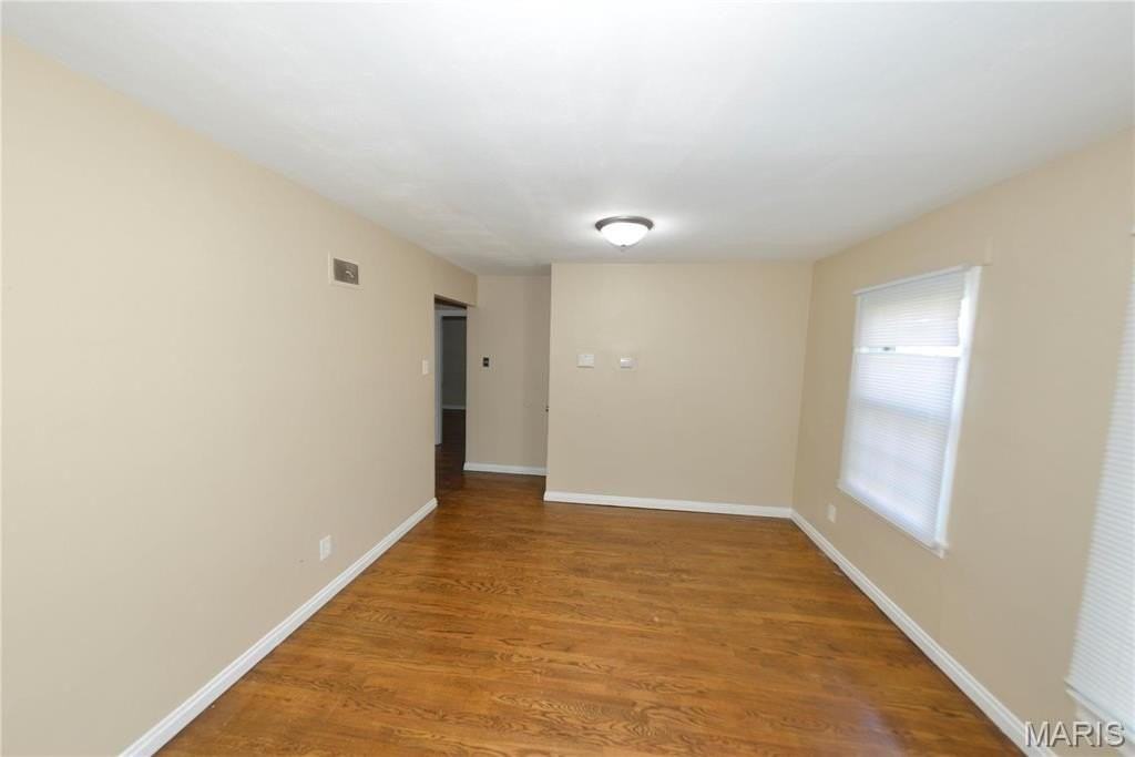6127 Shillington Dr - Photo 2 of 20