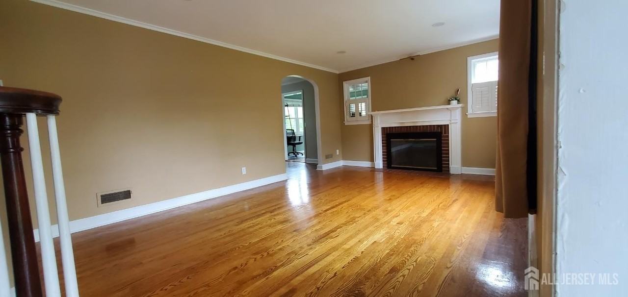 315 Clifton St - Photo 7 of 33